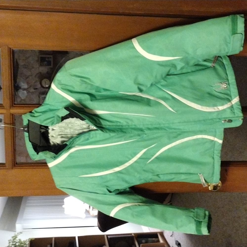 Youth, size 12, Spyder ski jacket, no hood.